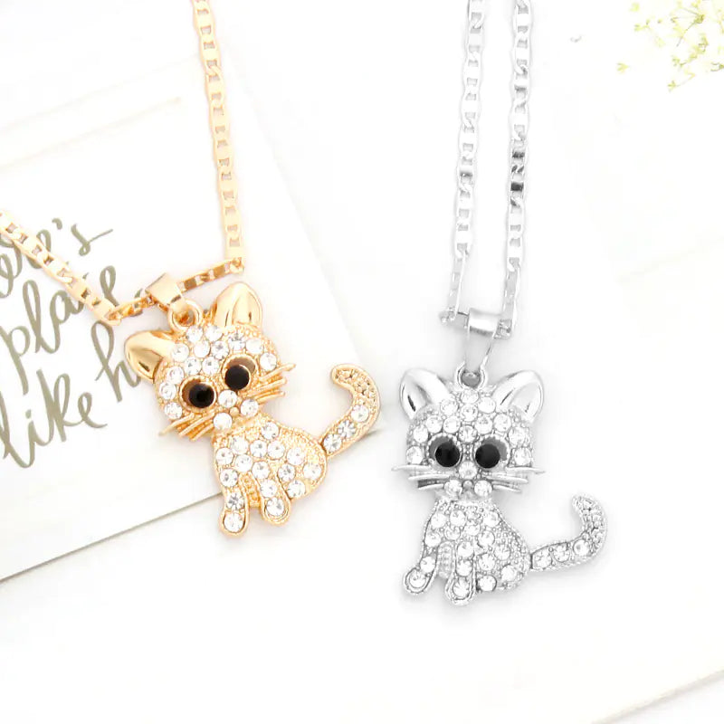 Fashionable Cat Necklace with Rhinestones